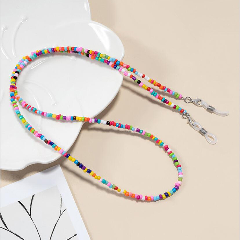 Kolorowy łańcuszek do okularów – Mask Chain Holder recenzja i cena