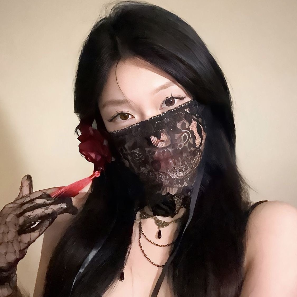 Maska na twarz z koronką, czar – Respirator Half Face recenzja i cena